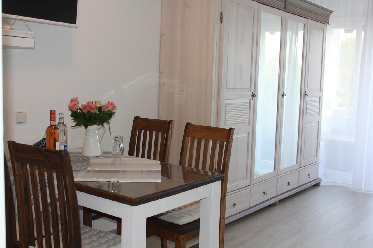 Mariaprimavera Apartment Am Kurpark Mit Schwarzwaldblick * * * * Bad Krozingen Dış mekan fotoğraf