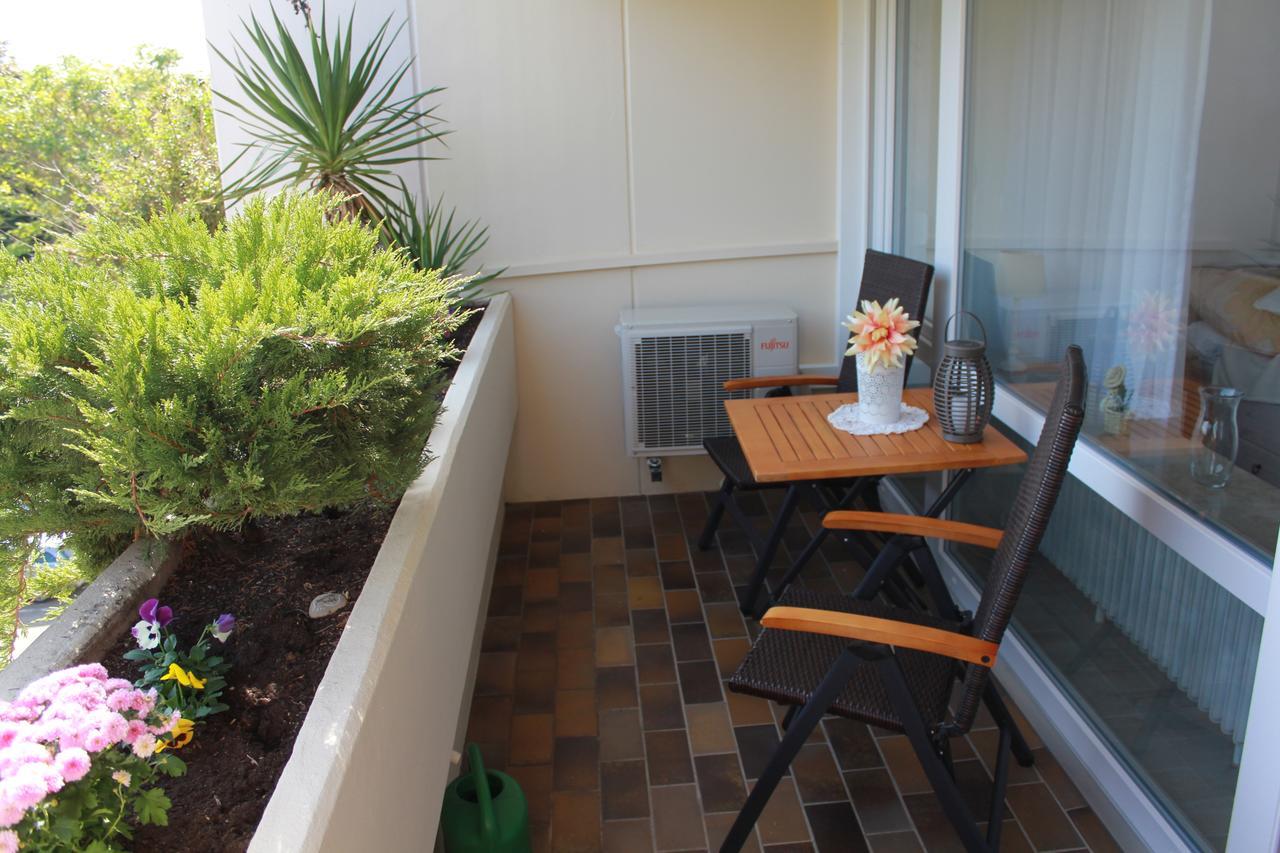 Mariaprimavera Apartment Am Kurpark Mit Schwarzwaldblick * * * * Bad Krozingen Dış mekan fotoğraf